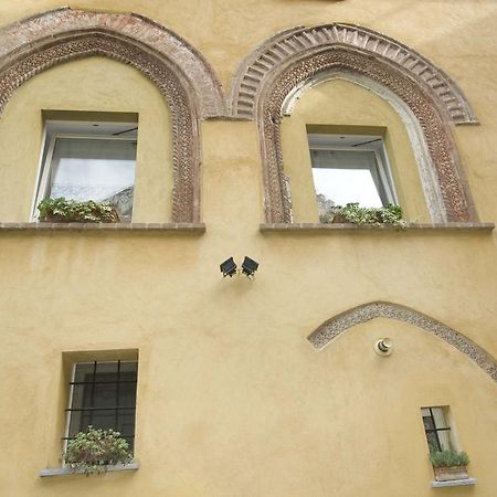 Archi Del '400 Appartamento Barolo Exteriör bild